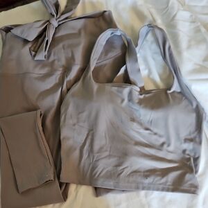 Women's Gray Leggings and Top Set